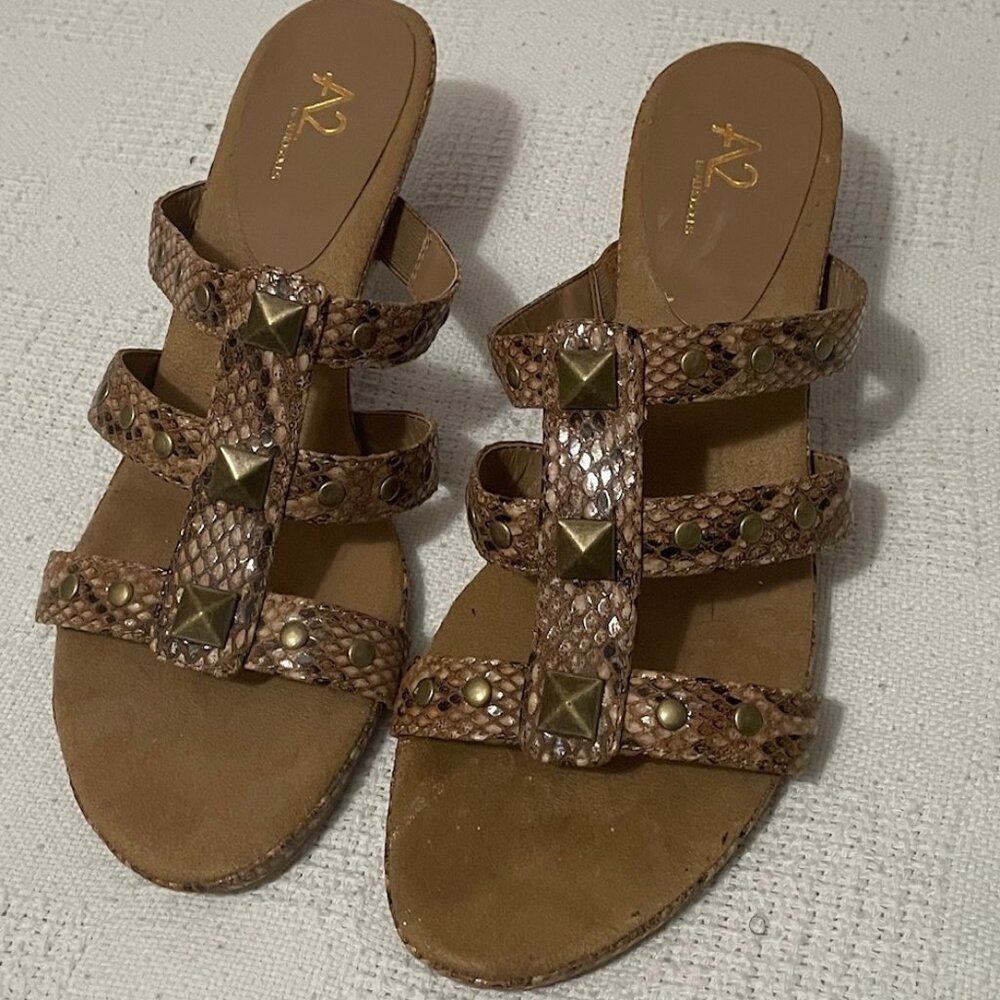 A2 Aerosol Sandals